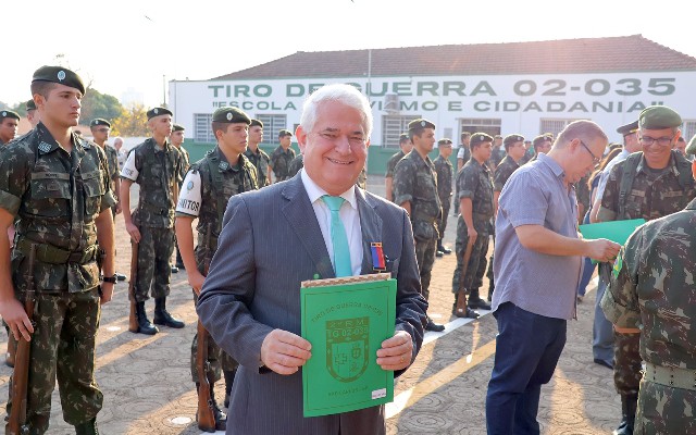 Homenagem TG-1