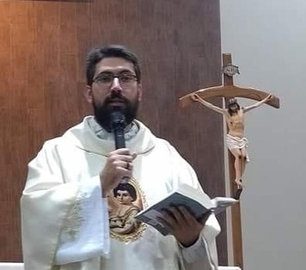 Padre João Victor Bulle
