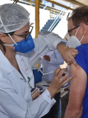 dose_reforco_21-12 -jpg