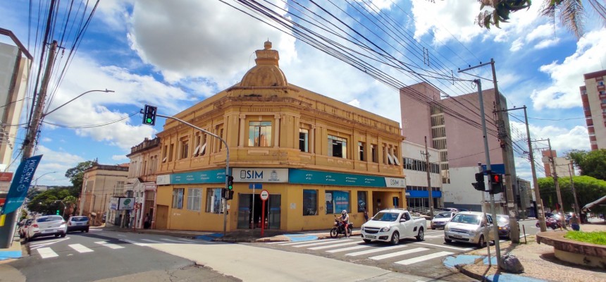 48716093-7bb9-4dee-b34c-f94f5e953f4f