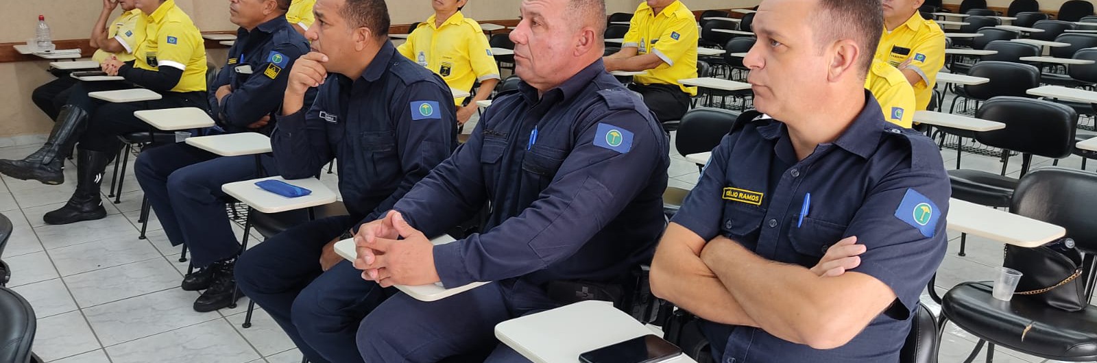 4-agentes-de-transito