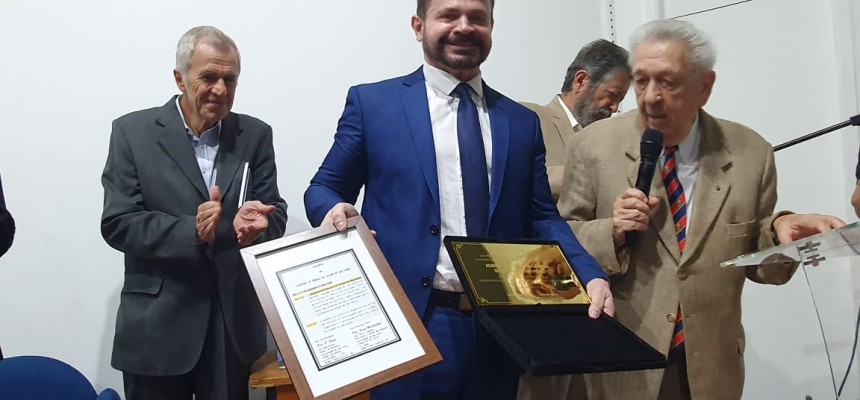 8-homenagem-academia