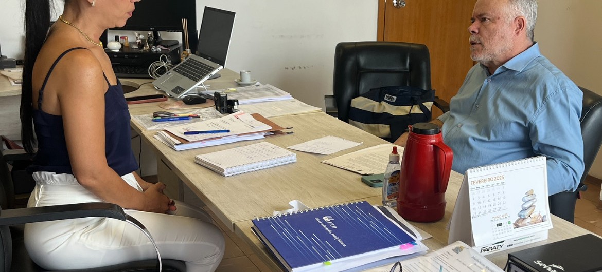 Lineu e secretária de educação