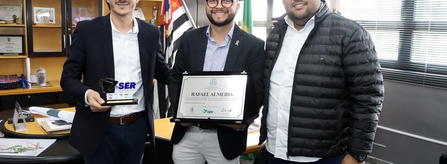 4f849093-e7c8-4f7d-a671-a71b173762f8 (1)