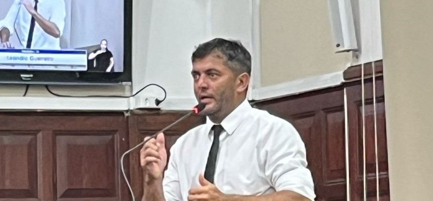 Esta (1)